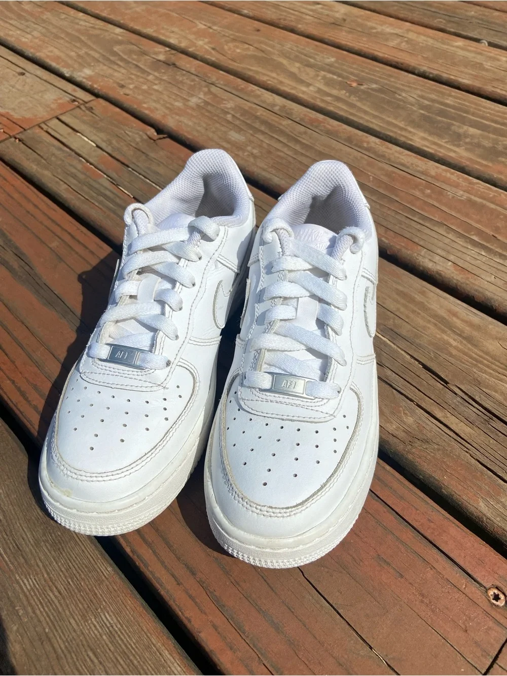 White Nike Air Force One Leather Size 4Y Casual Athletic Sneakers Low-Top